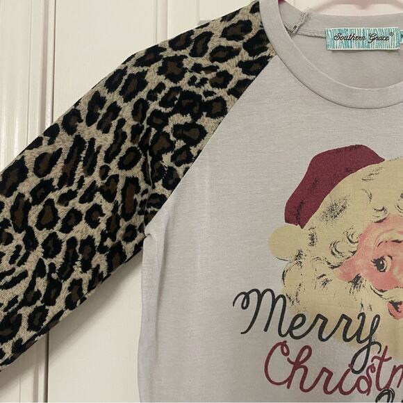 SOUTHERN GRACE • Santa Merry Christmas Y’all Leopard Print Long Sleeve Top - Picture 4 of 8